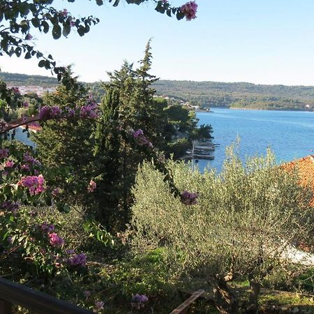 Apartments Janja - Terrace Sea View Nečujam المظهر الخارجي الصورة
