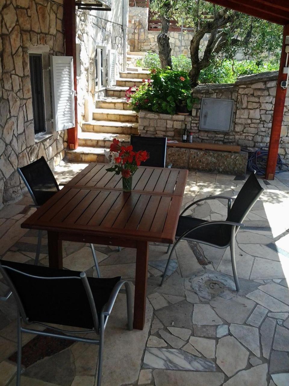 Apartments Janja - Terrace Sea View Nečujam المظهر الخارجي الصورة