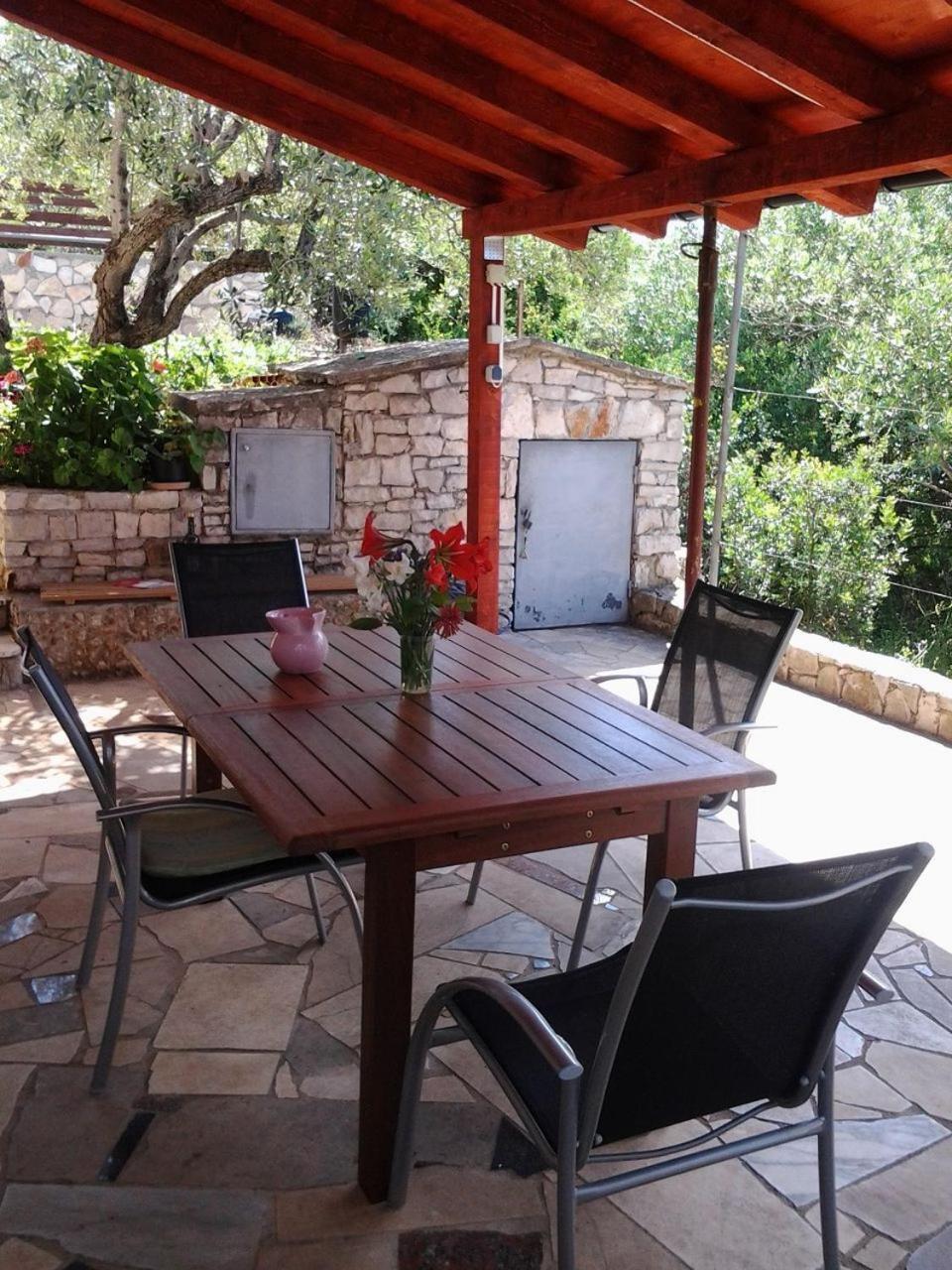 Apartments Janja - Terrace Sea View Nečujam المظهر الخارجي الصورة